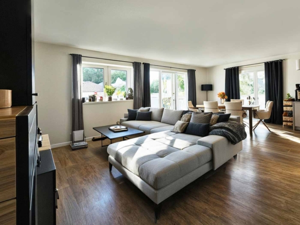 3-Zimmer-Wohnung untermeitingen wohnzimmer hell